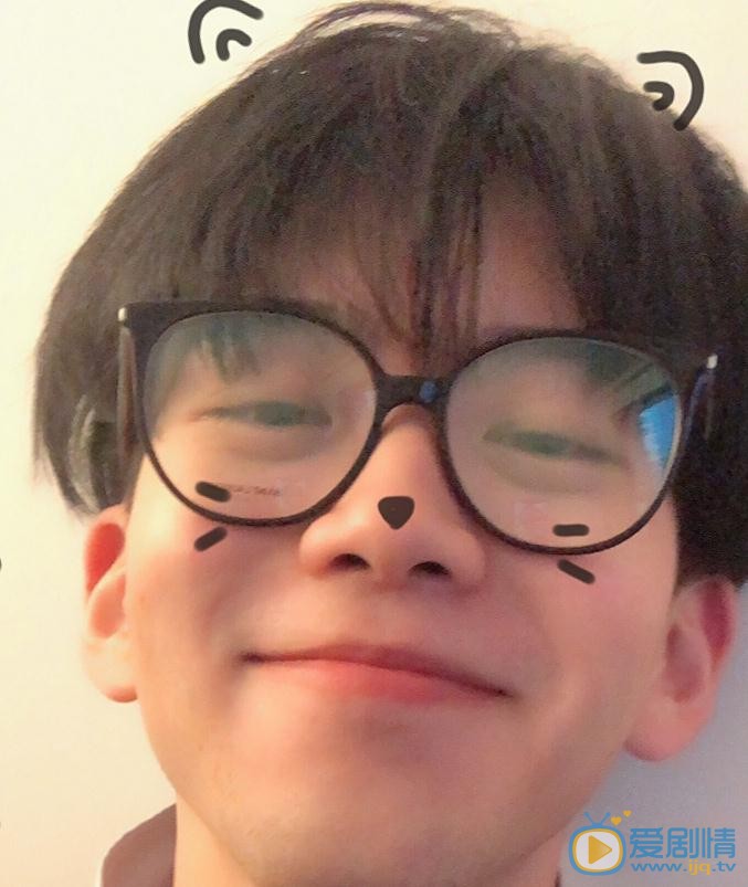 费启鸣可爱照 费启鸣高清写真_费启鸣高清剧照