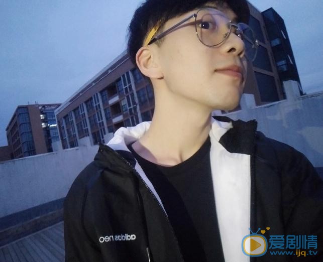费启鸣可爱照 费启鸣高清写真_费启鸣高清剧照