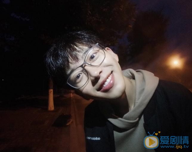 费启鸣可爱照 费启鸣高清写真_费启鸣高清剧照