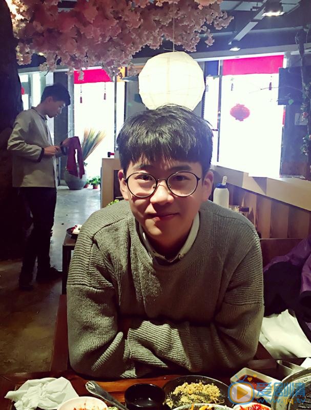 费启鸣生活照 费启鸣高清写真_费启鸣高清剧照