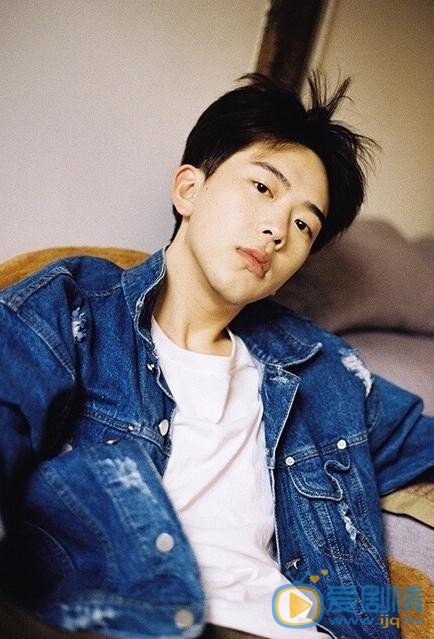 费启鸣旅游写真 费启鸣高清写真_费启鸣高清剧照