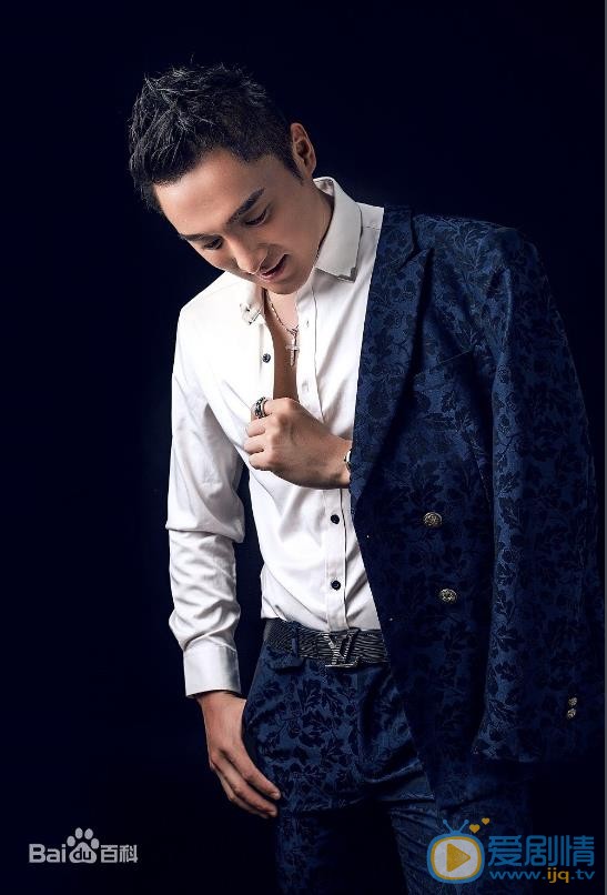 李东翰绅士写真 李东翰高清写真_李东翰高清剧照