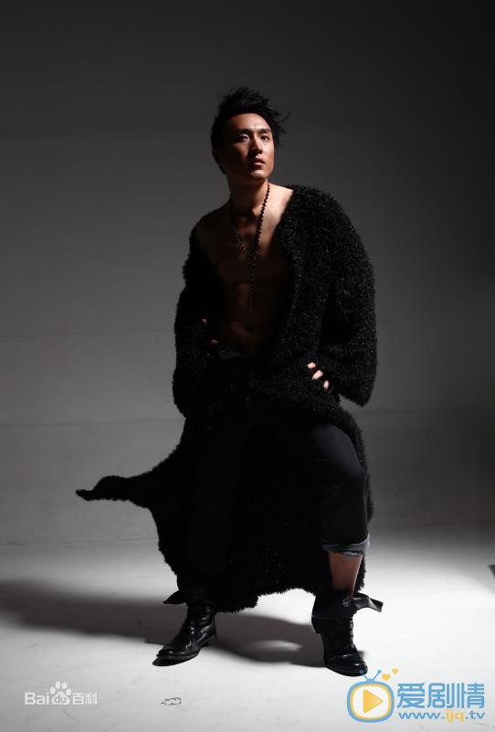 李东翰早期写真照 李东翰高清写真_李东翰高清剧照