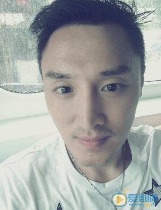 李东翰生活照 李东翰高清写真_李东翰高清剧照