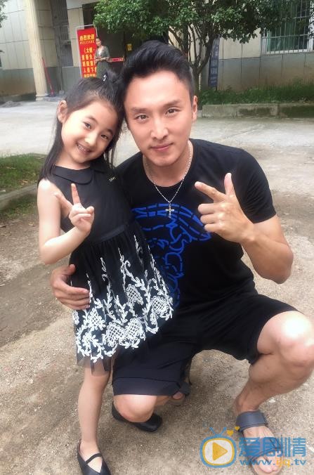李东翰生活照 李东翰高清写真_李东翰高清剧照