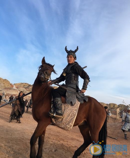 李东翰片场照 李东翰高清写真_李东翰高清剧照
