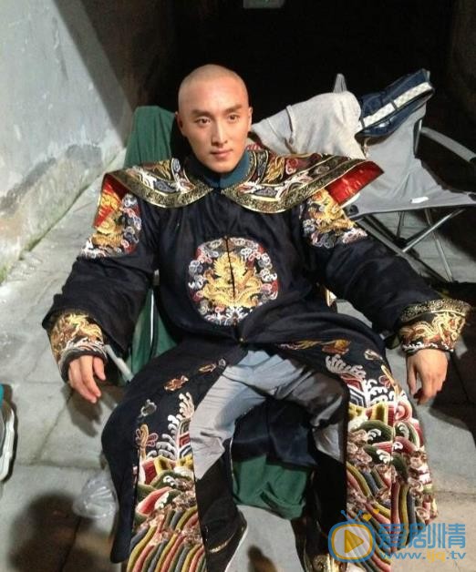 李东翰片场照 李东翰高清写真_李东翰高清剧照