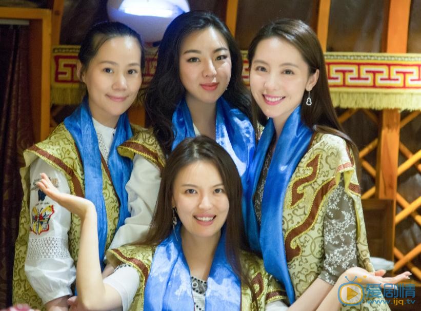 陶珞依与人合照 陶珞依高清写真_陶珞依高清剧照