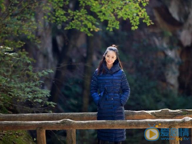 陶珞依与人合照 陶珞依高清写真_陶珞依高清剧照
