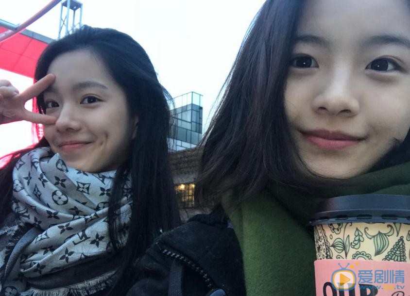 李庚希《同学两亿岁》剧照 李庚希高清写真_李庚希高清剧照