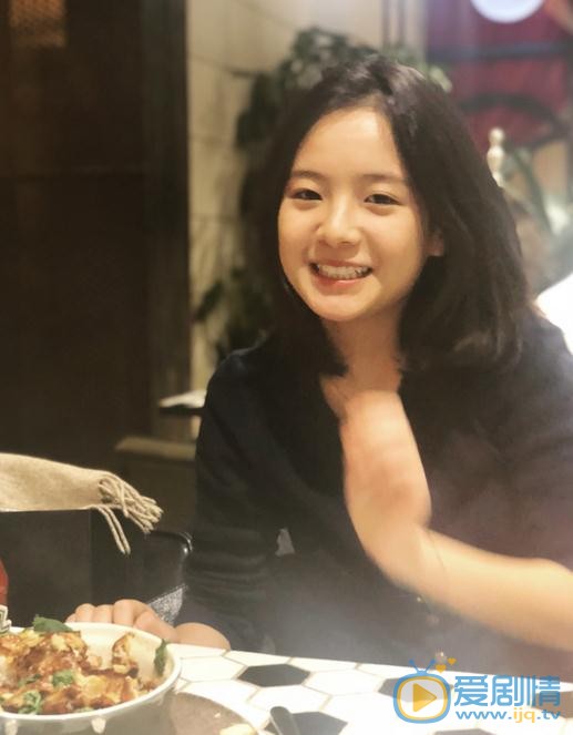 李庚希生活照 李庚希高清写真_李庚希高清剧照