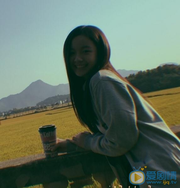 李庚希生活照 李庚希高清写真_李庚希高清剧照