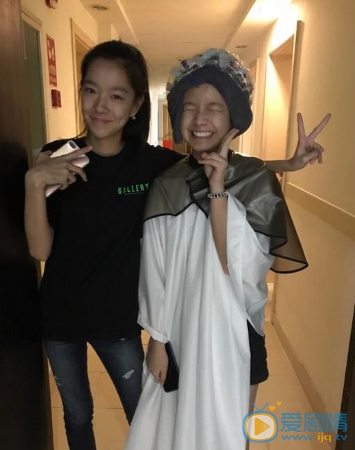 李庚希《同学两亿岁》剧照 李庚希高清写真_李庚希高清剧照