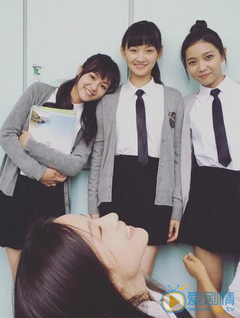 李庚希《同学两亿岁》剧照 李庚希高清写真_李庚希高清剧照