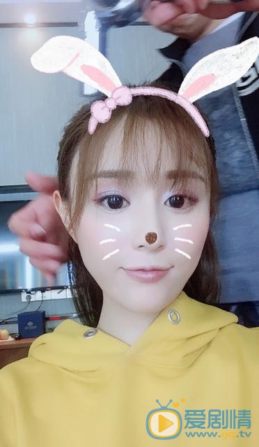 华雯生活照 华雯高清写真_华雯高清剧照