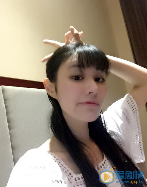 华雯生活照 华雯高清写真_华雯高清剧照