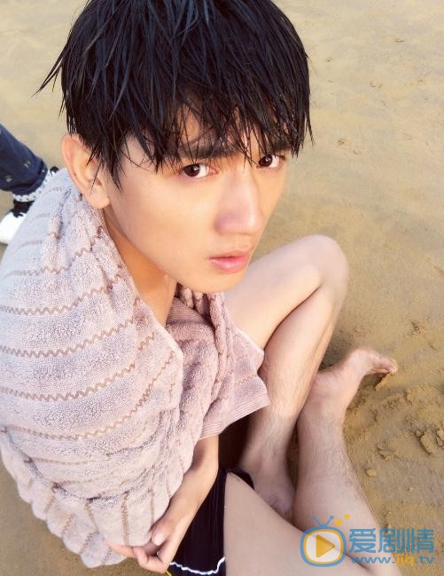 李砚生活照 李砚高清写真_李砚高清剧照