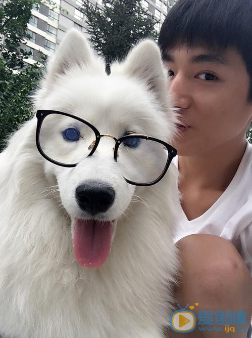 李砚生活照 李砚高清写真_李砚高清剧照