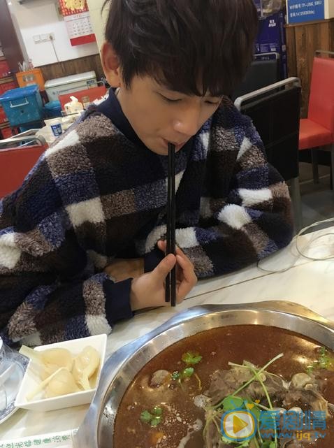 李砚生活照 李砚高清写真_李砚高清剧照