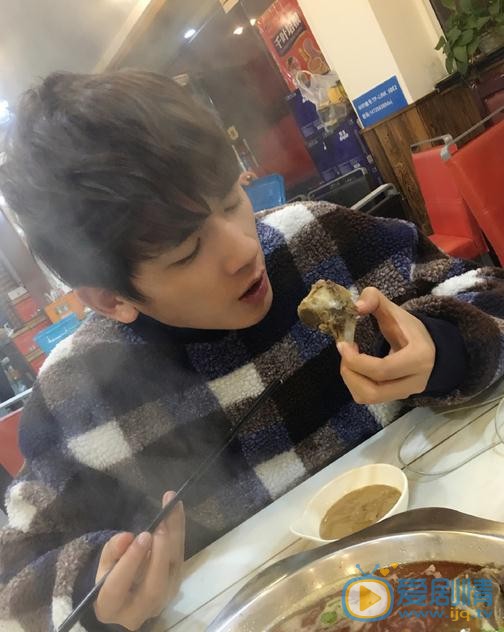 李砚生活照 李砚高清写真_李砚高清剧照