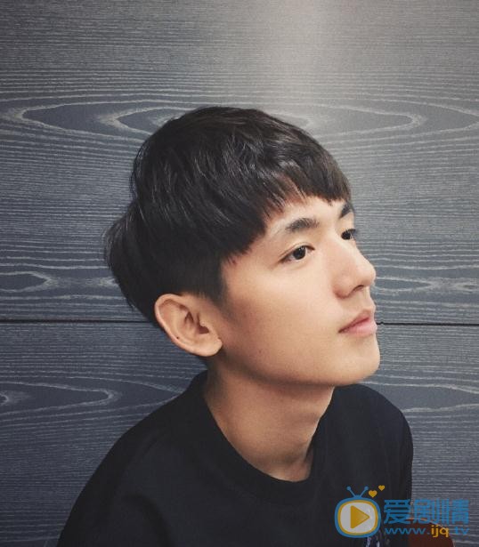 李砚生活照 李砚高清写真_李砚高清剧照