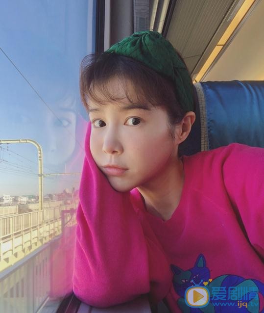 李佳颖生活照 李佳颖高清写真_李佳颖高清剧照