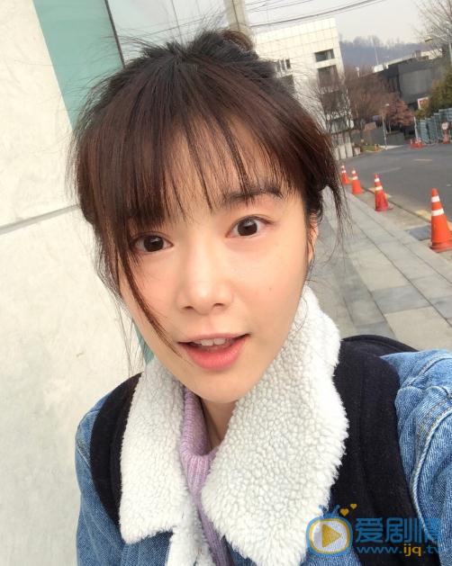 李佳颖生活照 李佳颖高清写真_李佳颖高清剧照