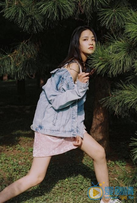 覃文静清凉写真 覃文静高清写真_覃文静高清剧照