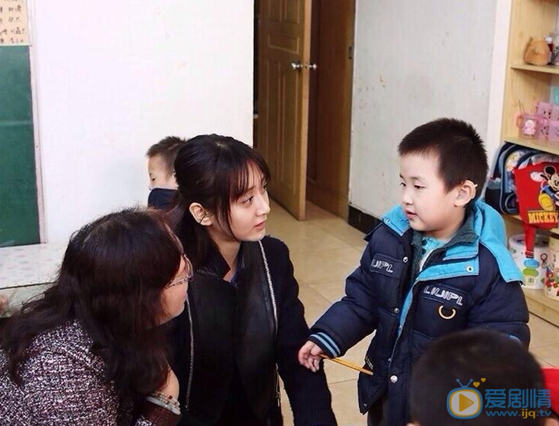 潘之琳与人合照 潘之琳高清写真_潘之琳高清剧照
