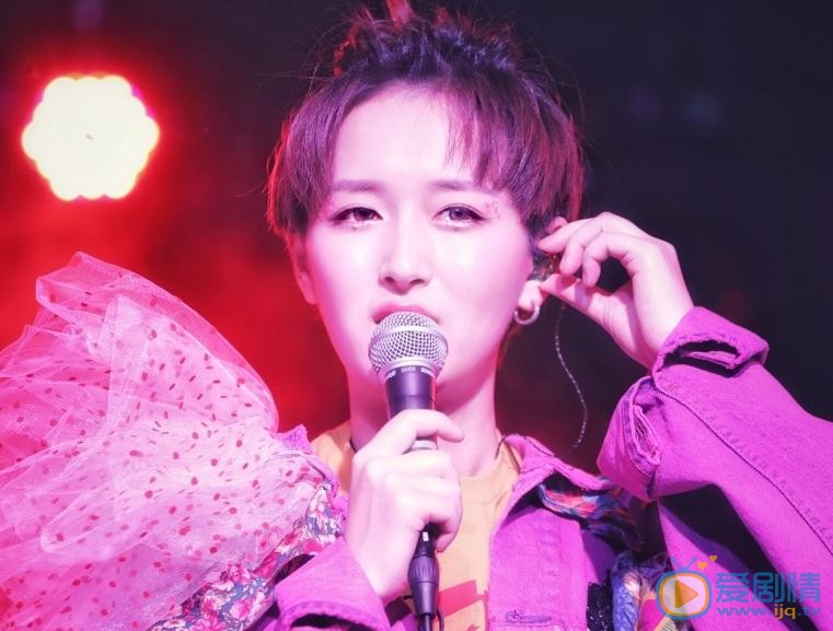 黄汐源舞台照 黄汐源高清写真_黄汐源高清剧照