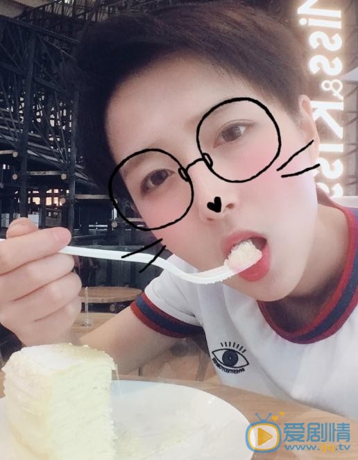 黄汐源生活照 黄汐源高清写真_黄汐源高清剧照