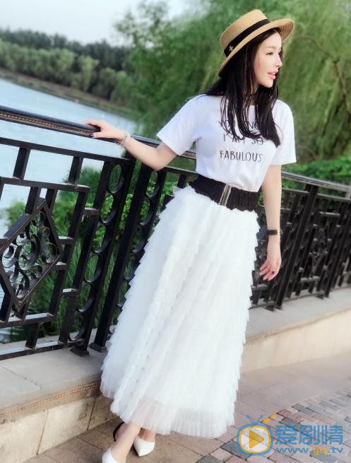班嘉佳街拍写真 班嘉佳高清写真_班嘉佳高清剧照