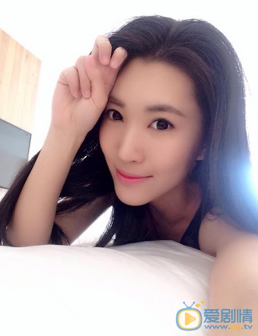 闫鹿杨生活照 闫鹿杨高清写真_闫鹿杨高清剧照