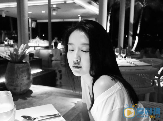 许龄月清新写真 许龄月高清写真_许龄月高清剧照