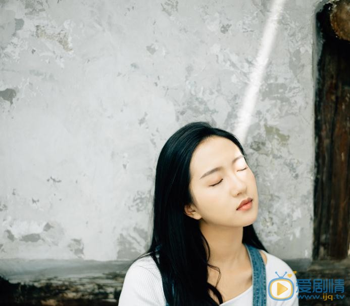 许龄月清新写真 许龄月高清写真_许龄月高清剧照