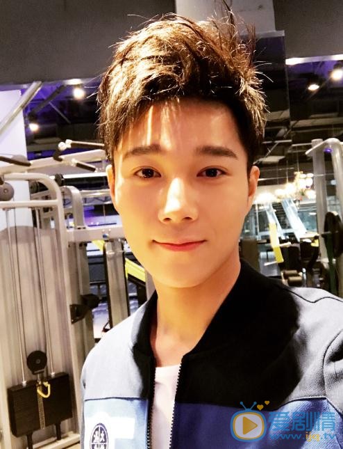 杨廷东生活照 杨廷东高清写真_杨廷东高清剧照