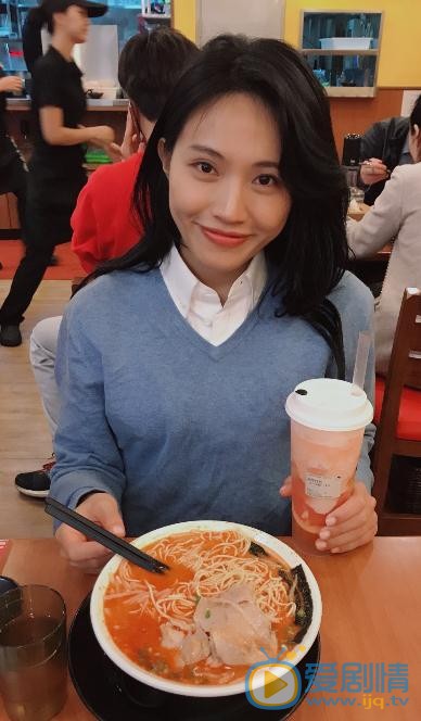 杨小兰生活照 杨小兰高清写真_杨小兰高清剧照