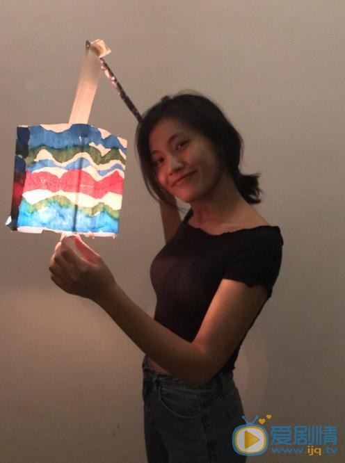杨小兰生活照 杨小兰高清写真_杨小兰高清剧照