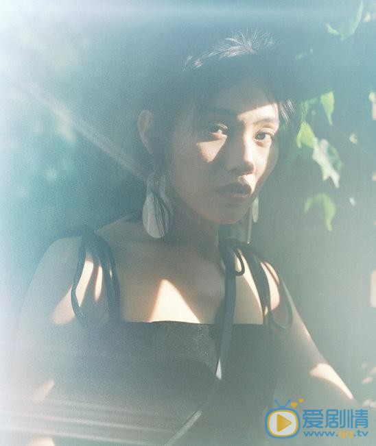 杨小兰夏日写真 杨小兰高清写真_杨小兰高清剧照