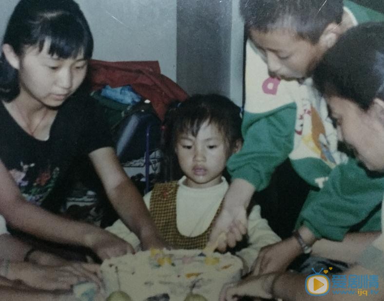 杨小兰童年照 杨小兰高清写真_杨小兰高清剧照