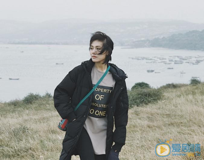 杨小兰街拍写真 杨小兰高清写真_杨小兰高清剧照