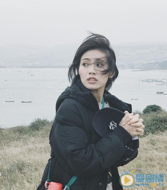 杨小兰街拍写真 杨小兰高清写真_杨小兰高清剧照
