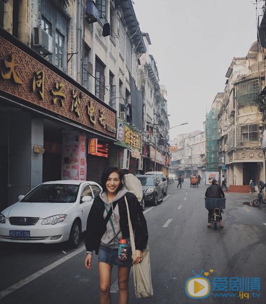 杨小兰生活照 杨小兰高清写真_杨小兰高清剧照