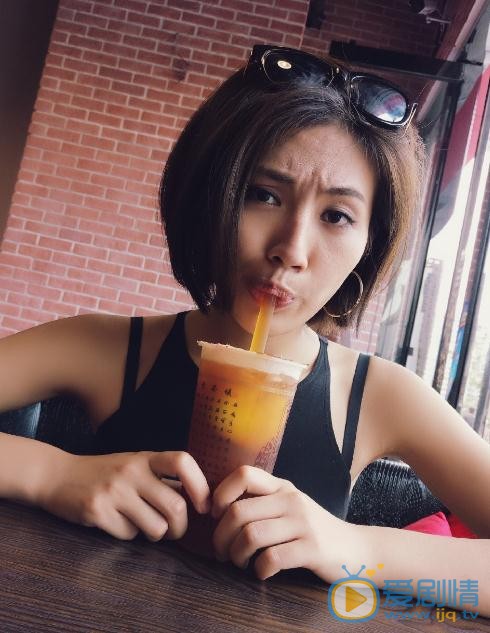 杨小兰生活照 杨小兰高清写真_杨小兰高清剧照