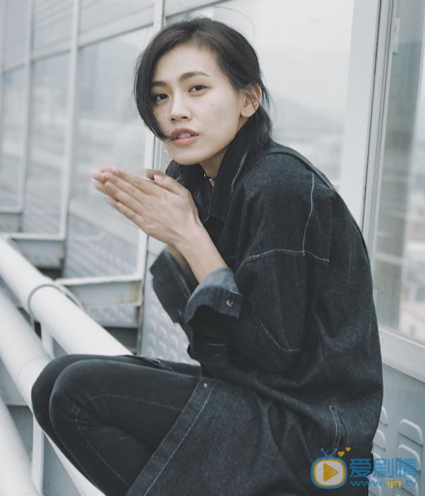杨小兰写真 杨小兰高清写真_杨小兰高清剧照