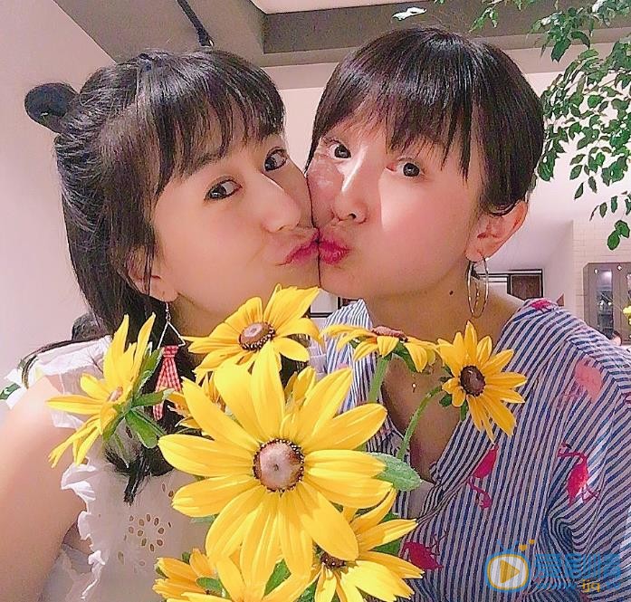 鲁佳妮朋友合照 鲁佳妮高清写真_鲁佳妮高清剧照