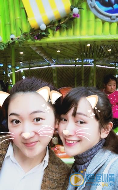鲁佳妮朋友合照 鲁佳妮高清写真_鲁佳妮高清剧照