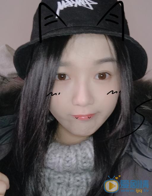 张馨月与人合照 张馨月高清写真_张馨月高清剧照