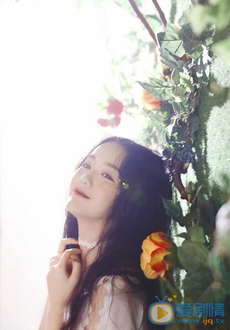 张馨月文艺写真 张馨月高清写真_张馨月高清剧照