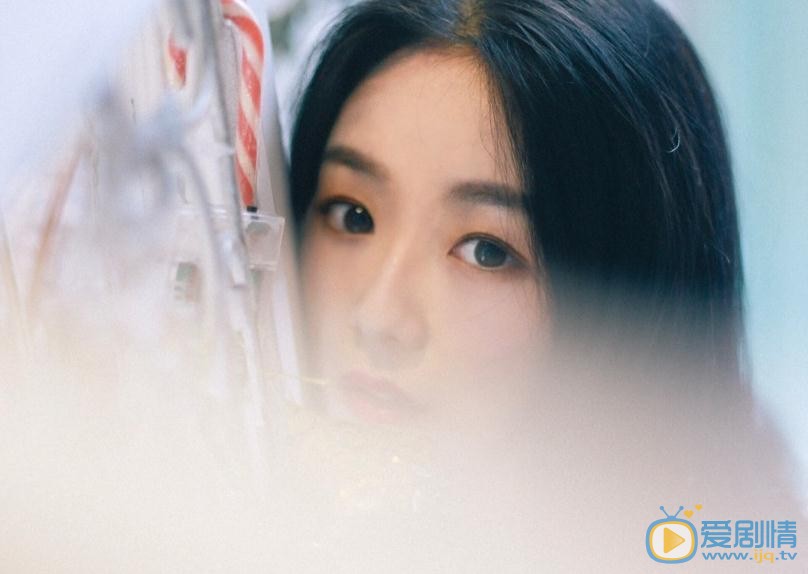 张馨月文艺写真 张馨月高清写真_张馨月高清剧照